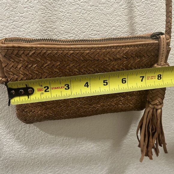 Marta Ponti Saddle Tan Woven Shoulder Cross Body Bag with Fringe Zipper Pull - Picture 4 of 6